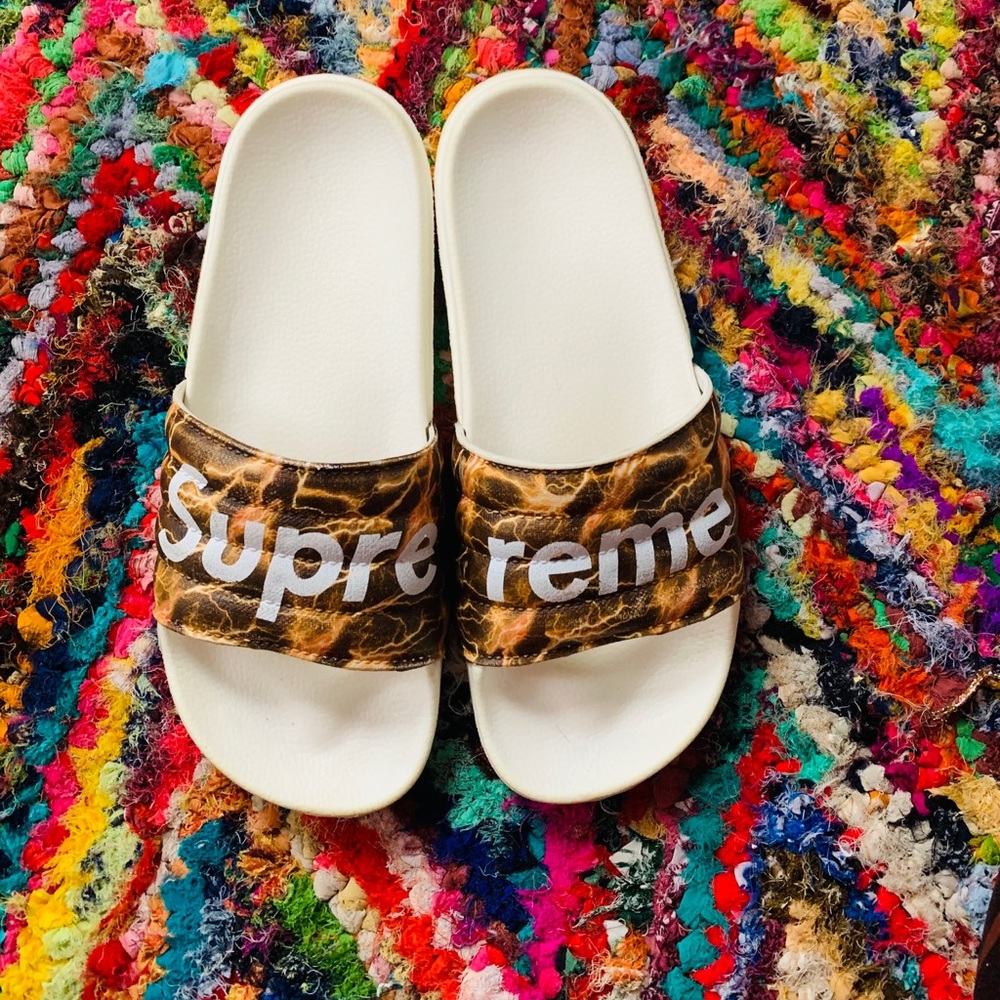 supreme slides size 42